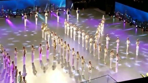 国际军乐汇演解放军海军军乐团,演奏 海阔天空 歌曲,让人回味无穷